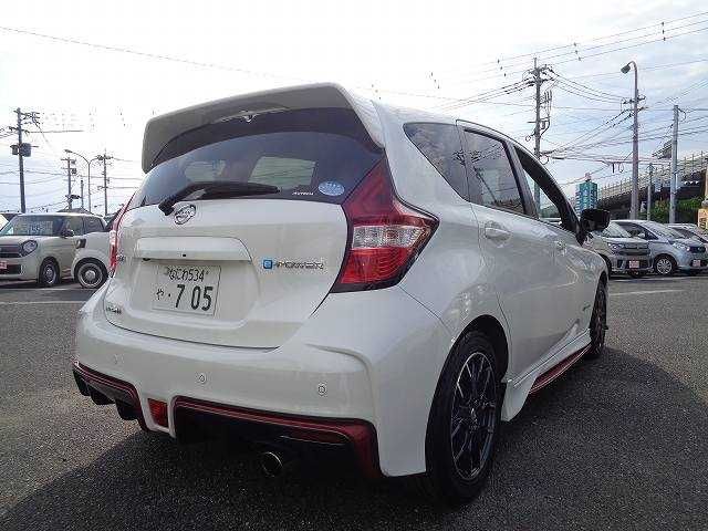 Nissan NOTE 2017-02 4634-2