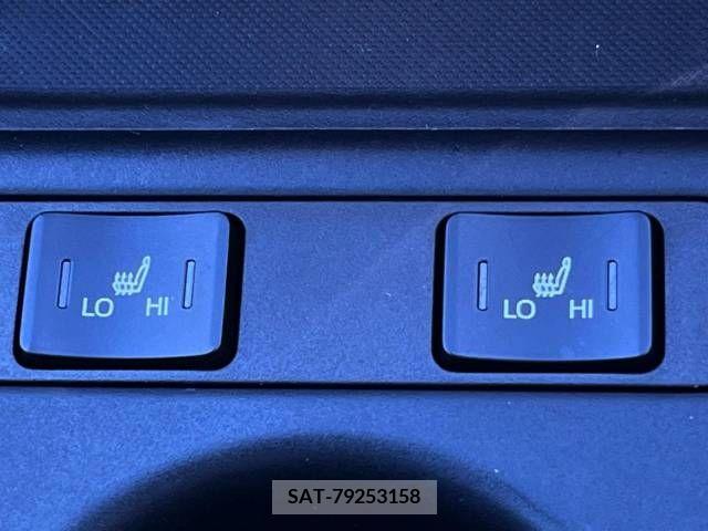 Toyota PRIUS 2019-04 332077-4