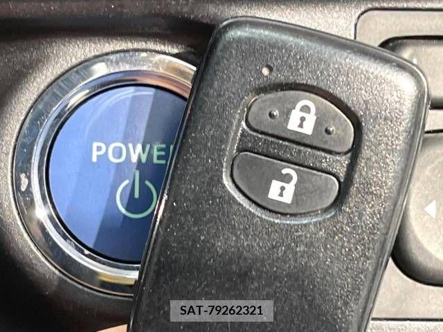 Toyota AQUA 2017-08 215790-7