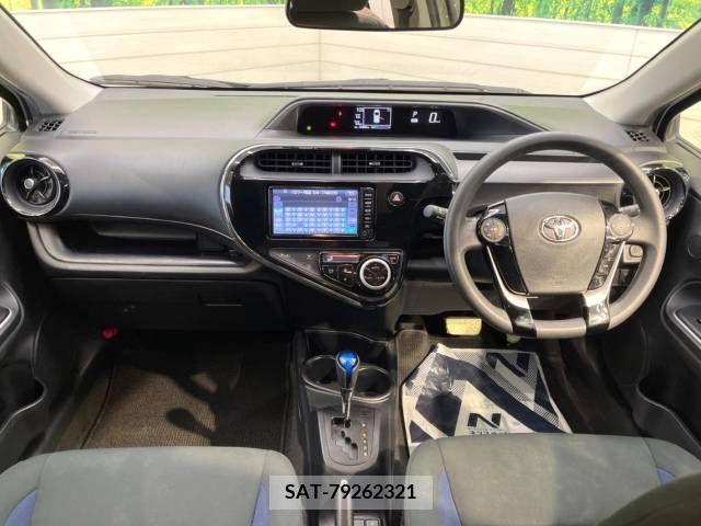 Toyota AQUA 2017-08 215790-1