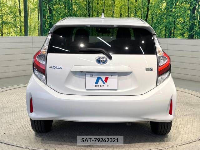 Toyota AQUA 2017-08 215790-15
