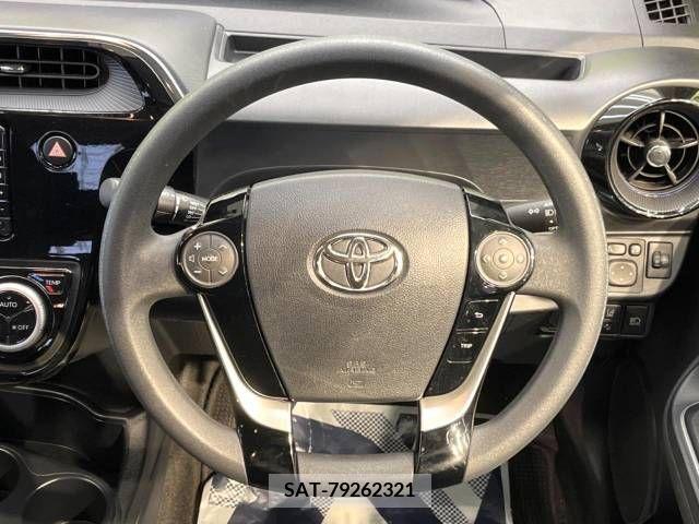 Toyota AQUA 2017-08 215790-11
