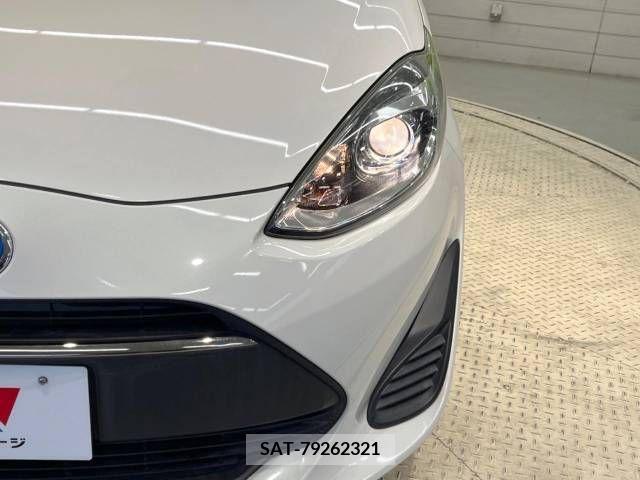 Toyota AQUA 2017-08 215790-12