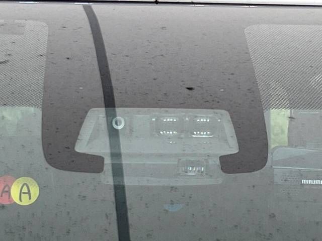 Toyota SIENTA 2018-01 187880-2