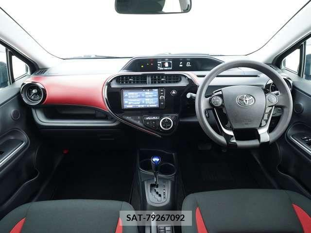 Toyota AQUA 2018-04 293127-3