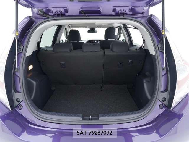 Toyota AQUA 2018-04 293127-6