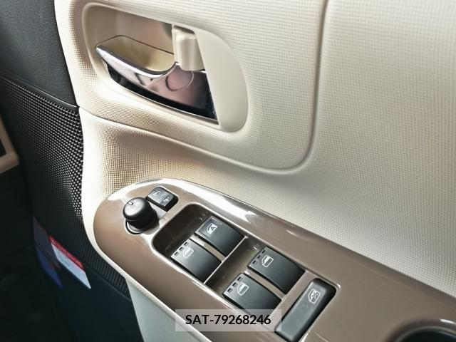Daihatsu MOVE 2017-10 235216-22
