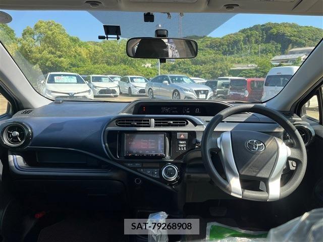 Toyota AQUA 2017-03 291759-1