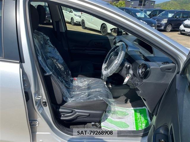 Toyota AQUA 2017-03 291759-13