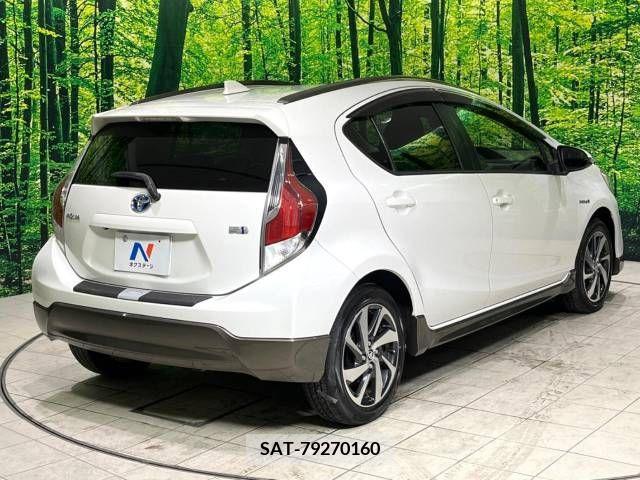 Toyota AQUA 2015-09 356217-17