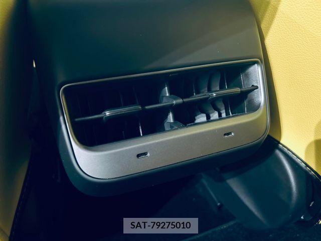Tesla MODEL 3 2021-03 343148-23