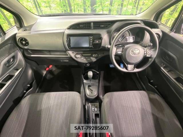 Toyota VITZ HYBRID 2017-10 288637-1