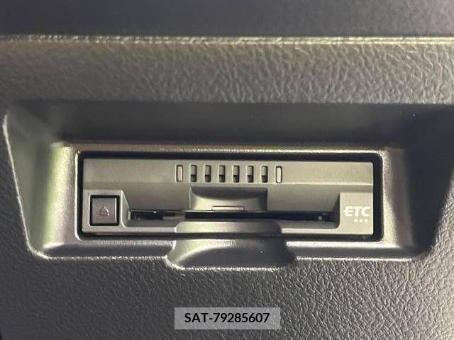 Toyota VITZ HYBRID 2017-10 288637-7
