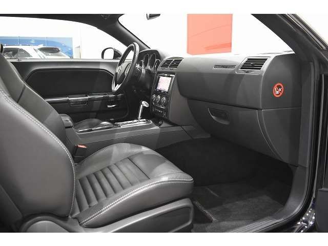 Dodge CHALLENGER 2014-09 18009-16