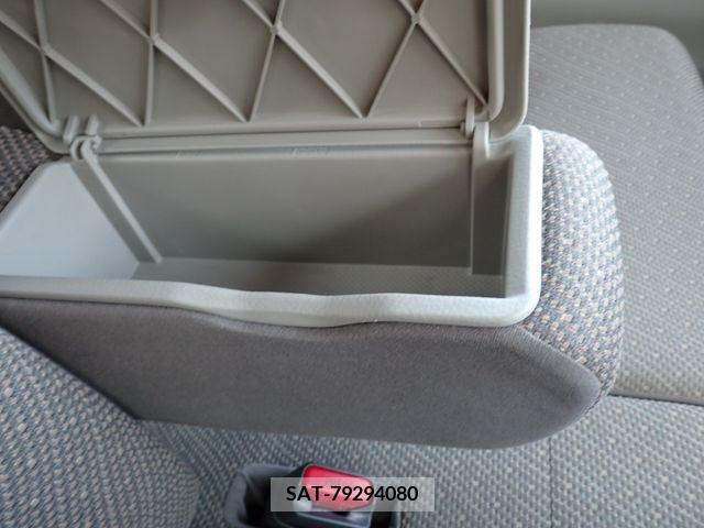 Daihatsu TANTO 2017-04 310217-13