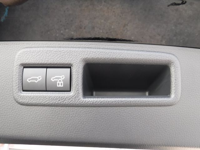Toyota HARRIER 2022-12 19703-8