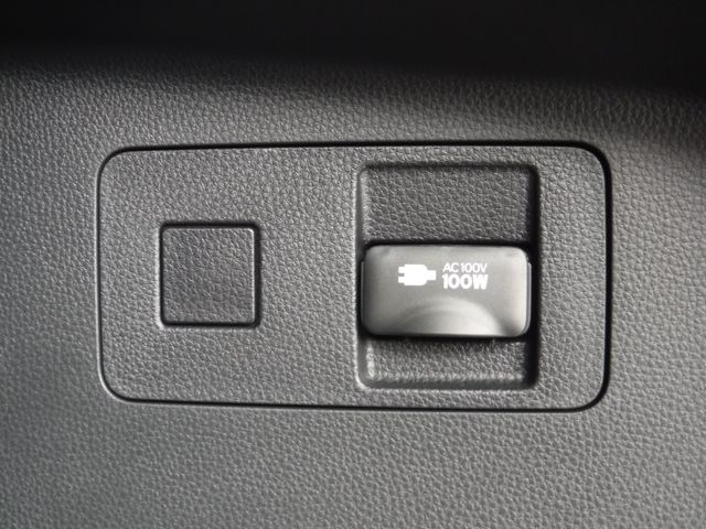 Toyota HARRIER 2022-12 19703-10