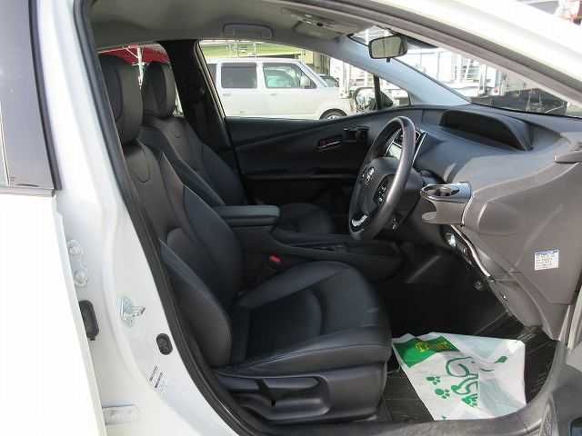 Toyota PRIUS 2020-02 8297-14
