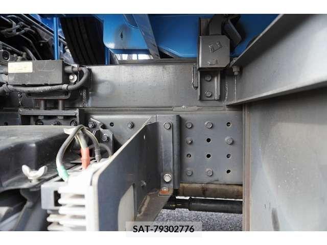 Mitsubishi CANTER 2016-06 294468-10