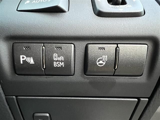 Lexus LS 2017-01 193763-13