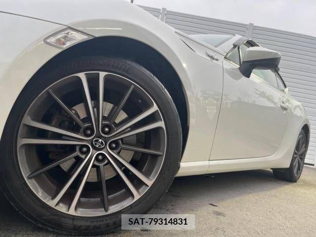 Toyota 86 2014-03 258607-13