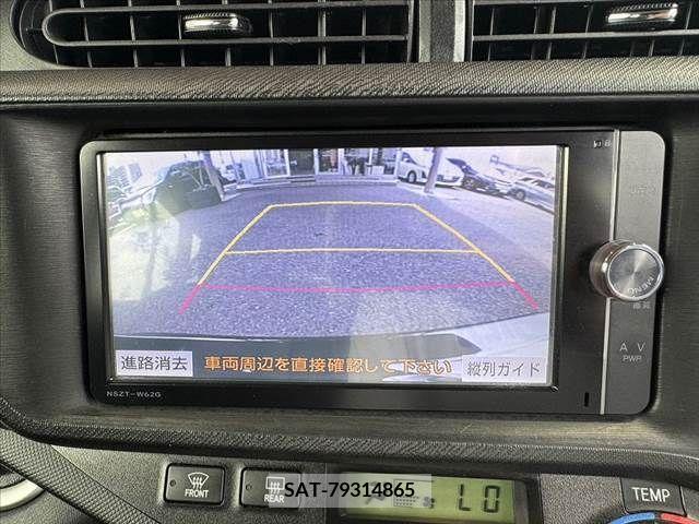 Toyota AQUA 2013-09 335872-3