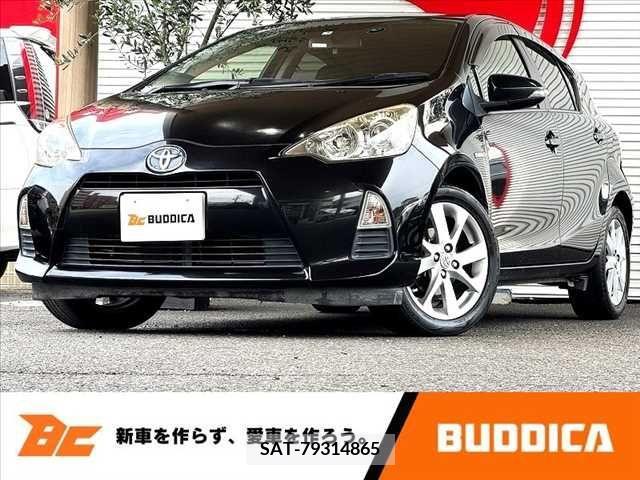 Toyota AQUA 2013-09 335872-0