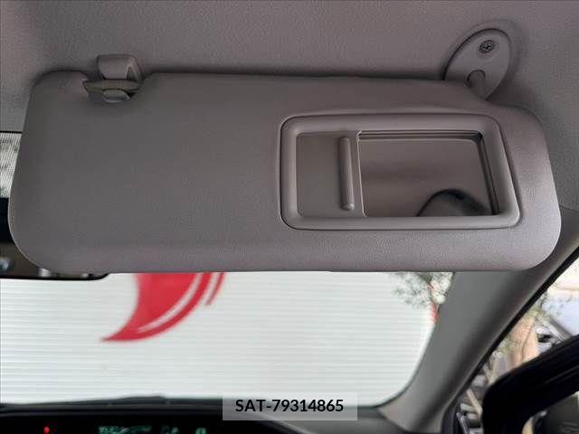 Toyota AQUA 2013-09 335872-29