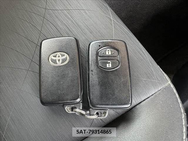 Toyota AQUA 2013-09 335872-5