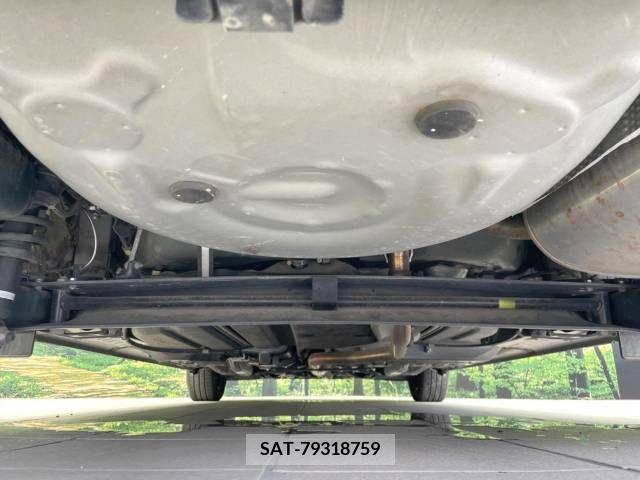 Toyota SIENTA 2019-10 338714-19