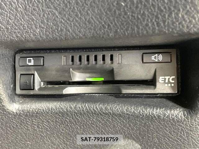 Toyota SIENTA 2019-10 338714-6