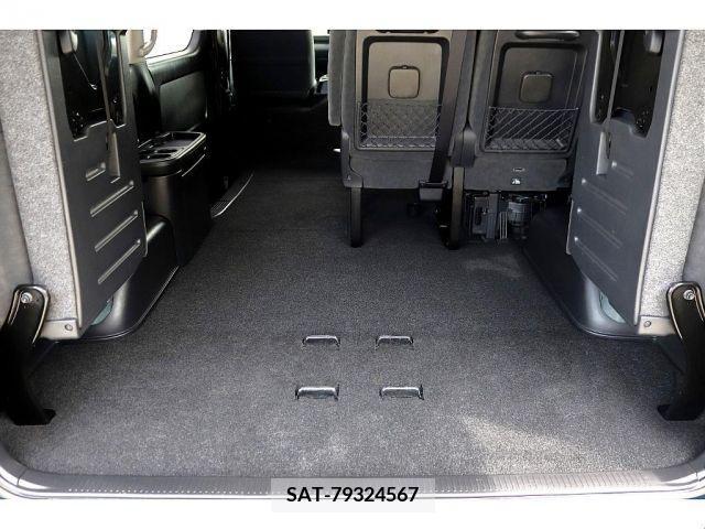Toyota HIACE WAGON 2017-01 373438-14