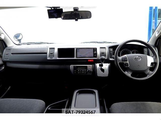 Toyota HIACE WAGON 2017-01 373438-1