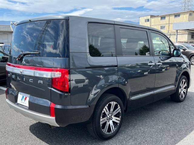 Mitsubishi DELICA D5 2022-12 22028-18