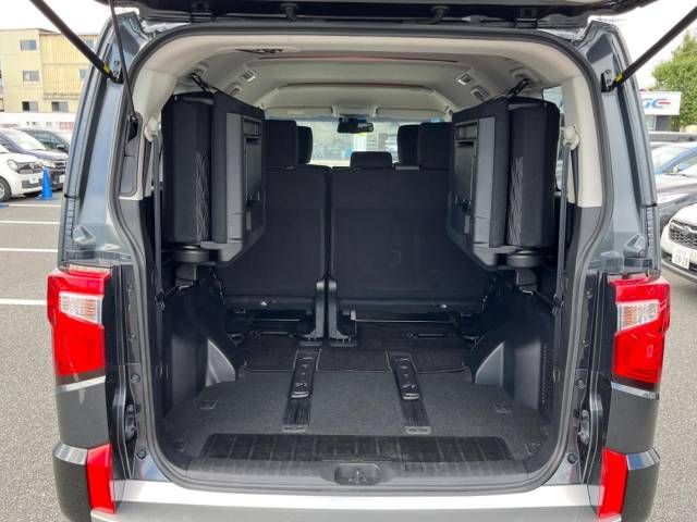 Mitsubishi DELICA D5 2022-12 22028-11