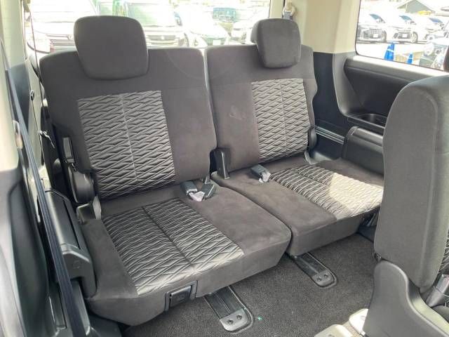 Mitsubishi DELICA D5 2022-12 22028-10