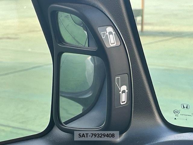 Honda N BOX 2013-08 211030-19