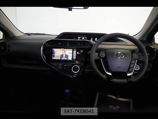 Toyota AQUA 2019-01 291911-13