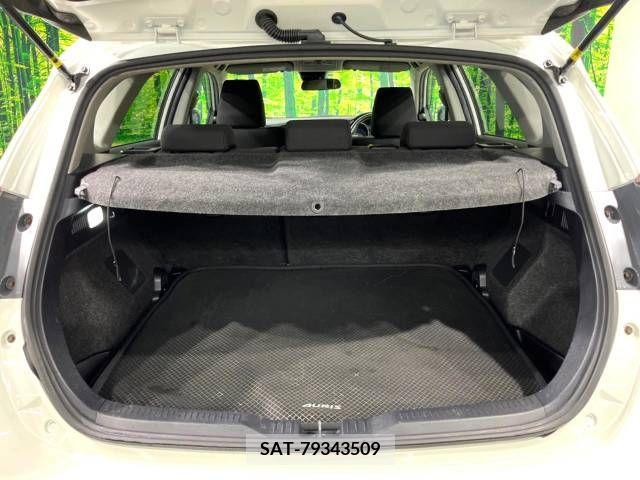 Toyota AURIS 2015-09 356694-10