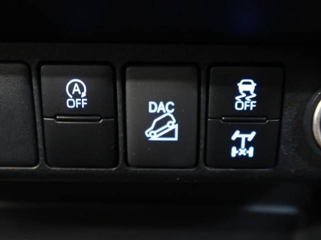 Toyota HILUX 2021-04 513-6