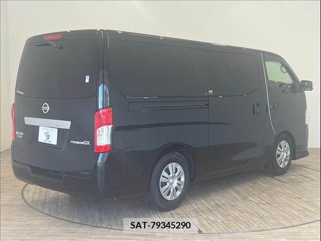 Nissan NV350 Caravan 2019-02 365572-13