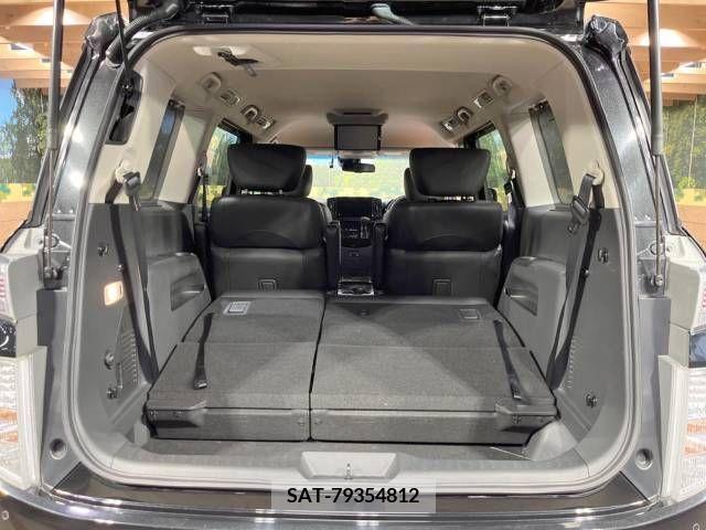 Nissan ELGRAND 2020-10 217497-12