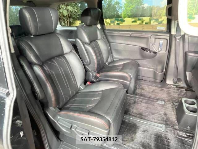 Nissan ELGRAND 2020-10 217497-10