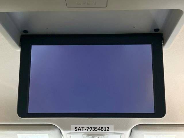 Nissan ELGRAND 2020-10 217497-4