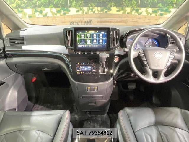 Nissan ELGRAND 2020-10 217497-1