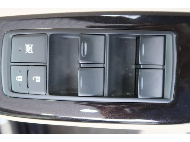 Lexus HS 2011-09 12100-16