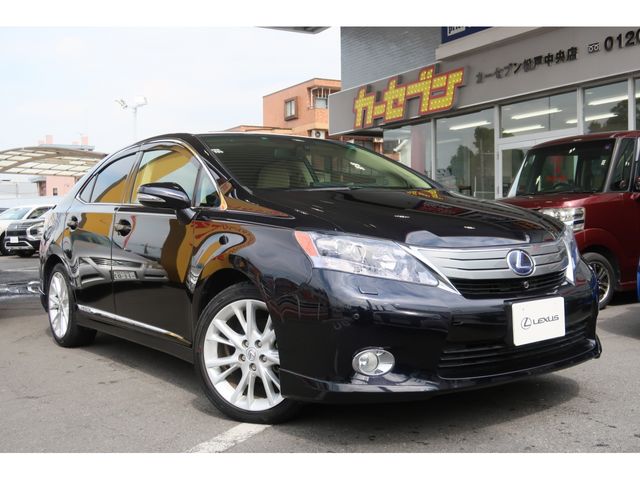 Lexus HS 2011-09 12100-0
