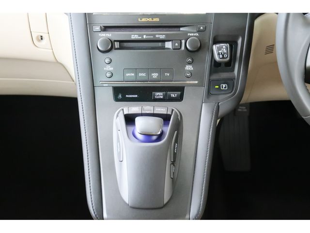 Lexus HS 2011-09 12100-9