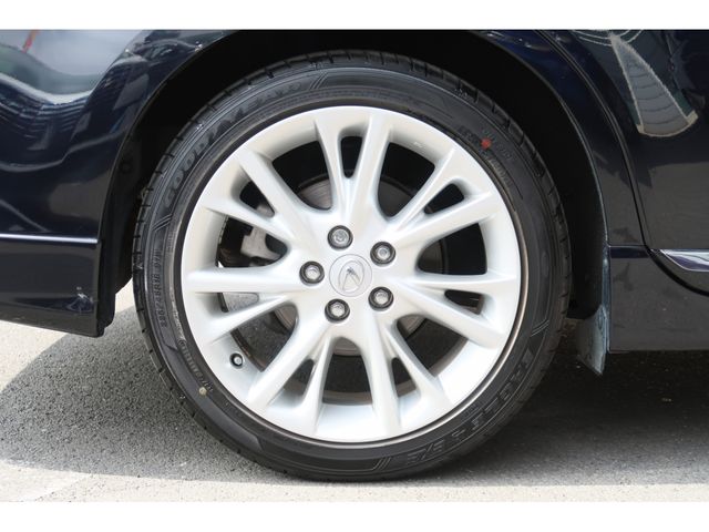 Lexus HS 2011-09 12100-29
