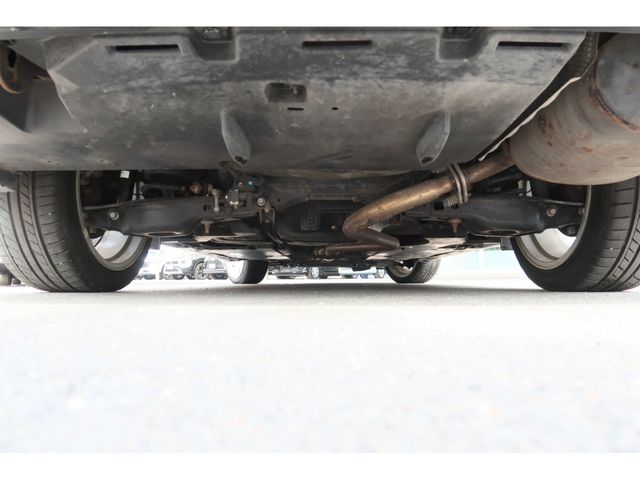 Lexus HS 2011-09 12100-23